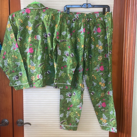 NWOT handmade green floral print button down long sleeve collared PJ pants set - Picture 13 of 15